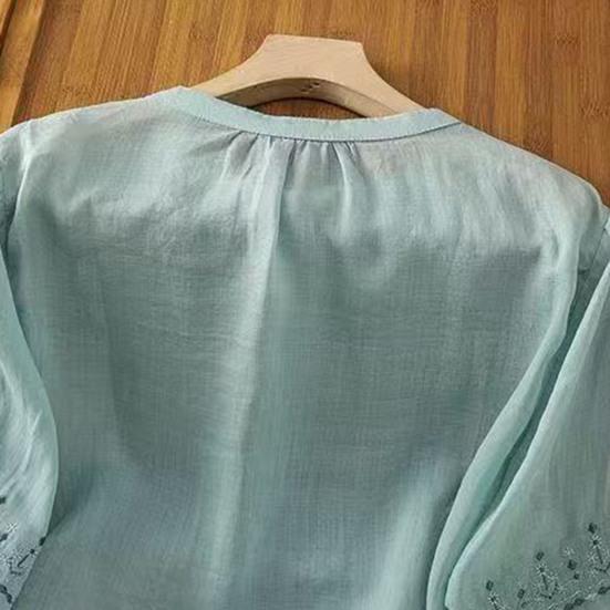 Women Shirt Retro Style Embroidery Flower Pattern Pullover Tops Round Neck 3/4 Sleeve Summer Casual Blouse