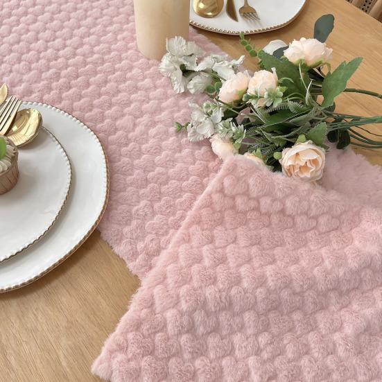 Table Runner Valentine Day Romantic 3D Heart Design Table Runner Simulated Rabbit Fur Valentine Day Decoration