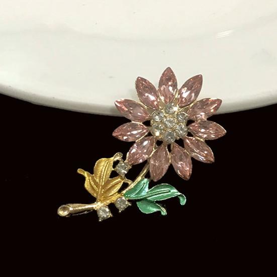 Автомобильный освежитель воздуха в виде цветка, клипса, универсальный, простая установка, блестящий, искусственный