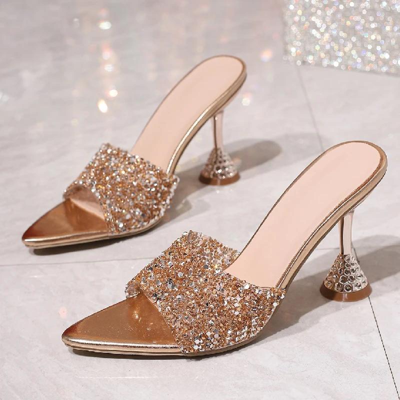 Модные летние прозрачные ПВХ шлепанцы-сандалии Eilyken с острым носком для женщин, модные туфли для вечеринок на высоком каблуке с блестящими кристаллами и бриллиантами