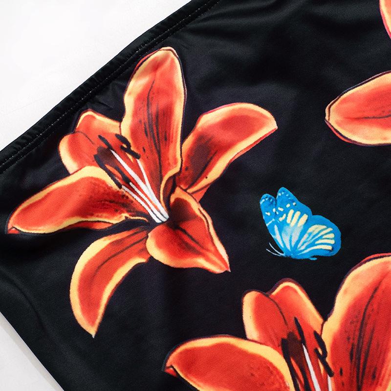 Укороченный топ с цветочным принтом в американском стиле - Женская летняя коллекция 2024