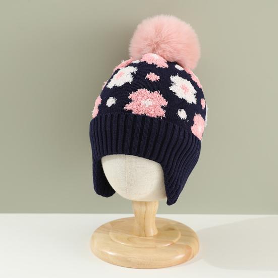 Детская шерстяная шапка с меховым помпоном, украшениями в виде маленьких цветочков, защитой ушей, утолщенной плюшевой подкладкой, вязаная шапка
