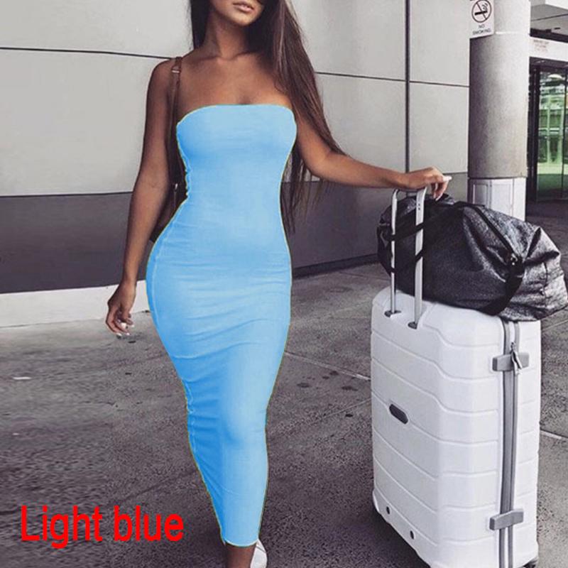 Женское длинное вечернее платье макси без рукавов с открытыми плечами и без бретелек