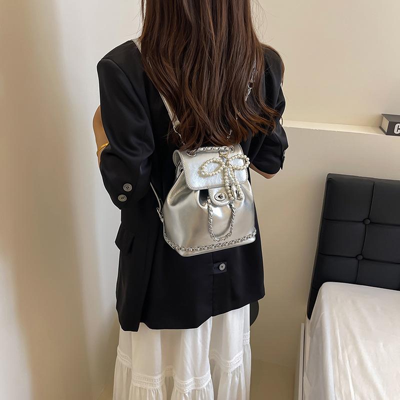 Рюкзак Premium sense nickel silver, женский, новый летний универсальный рюкзак-ведро с цепочкой для поездок на работу и обратно, маленький