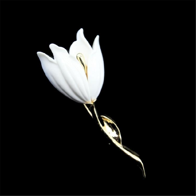 Изысканная брошь-цветок магнолии, булавка с белыми тюльпанами, украшение для женских пальто, рюкзака, шляпы, ювелирные аксессуары