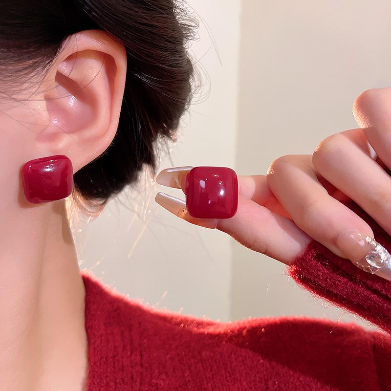 Серьги Ankola Red Geometric: Модный, элитный стиль осень/зима для женщин