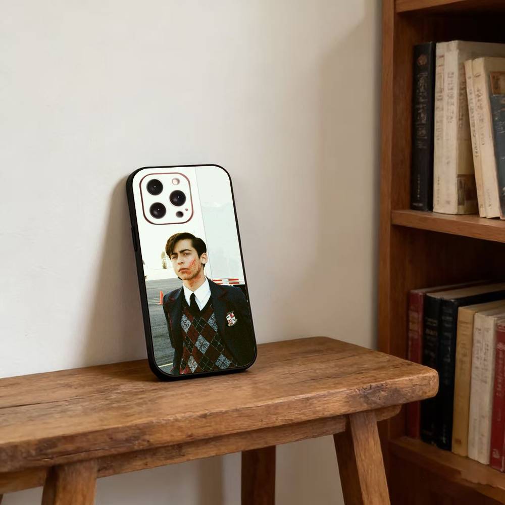 Чехол для телефона Aidan Gallagher для iPhone 17,16,15,14,13,12,11 Plus,Pro Max,XS, Мягкий силиконовый черный чехол