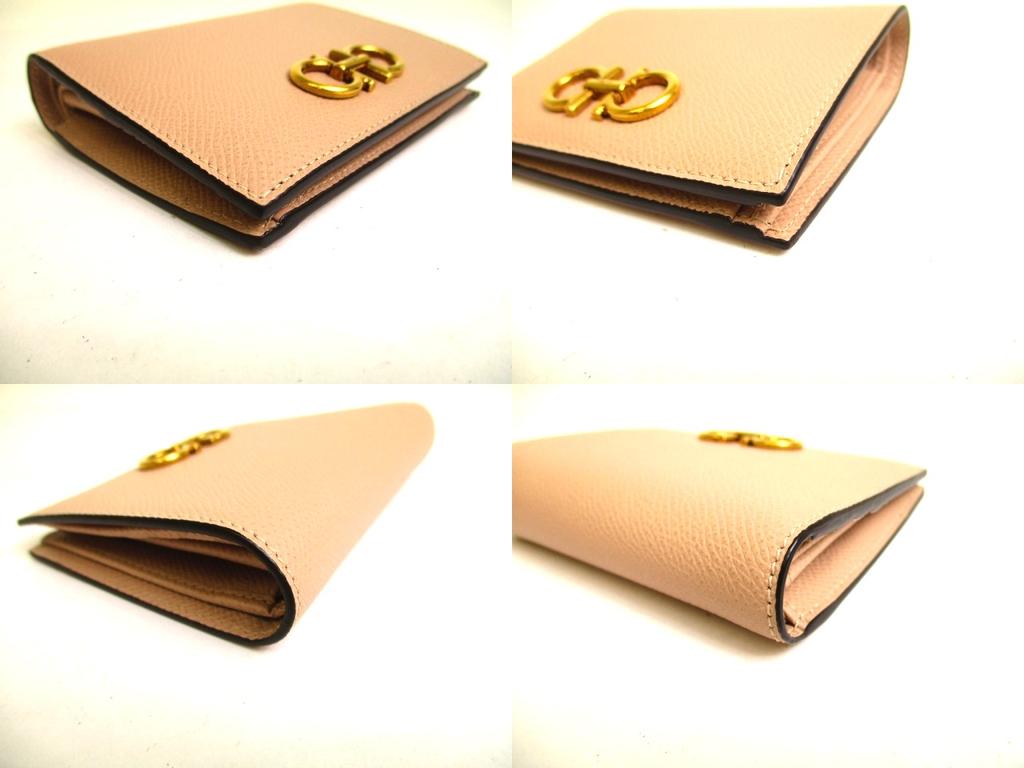 Подлинный кошелек Salvatore Ferragamo Gancini бежевого цвета из кожи золотого цвета H/W Bifold #a194, восстановленный