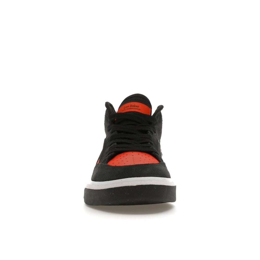 Nike Кроссовки унисекс React Leo SB Black Electro Orange DX4361-002
