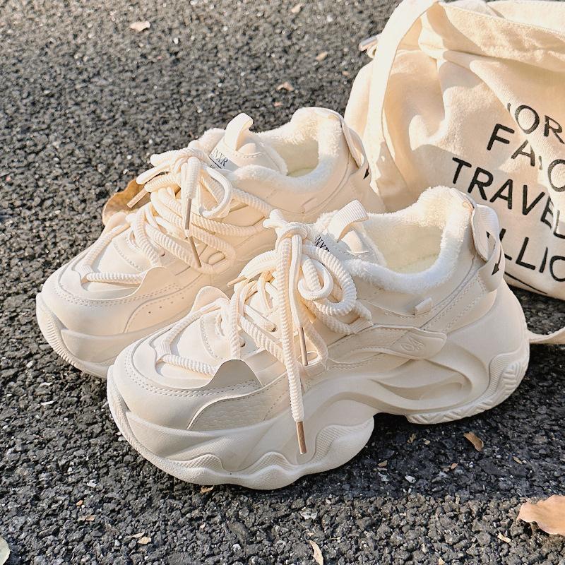 Кроссовки папы для девочки 2025 весна и лето новые дышащие сетчатые туфли с брюками широкого кроя платформа белые кроссовки