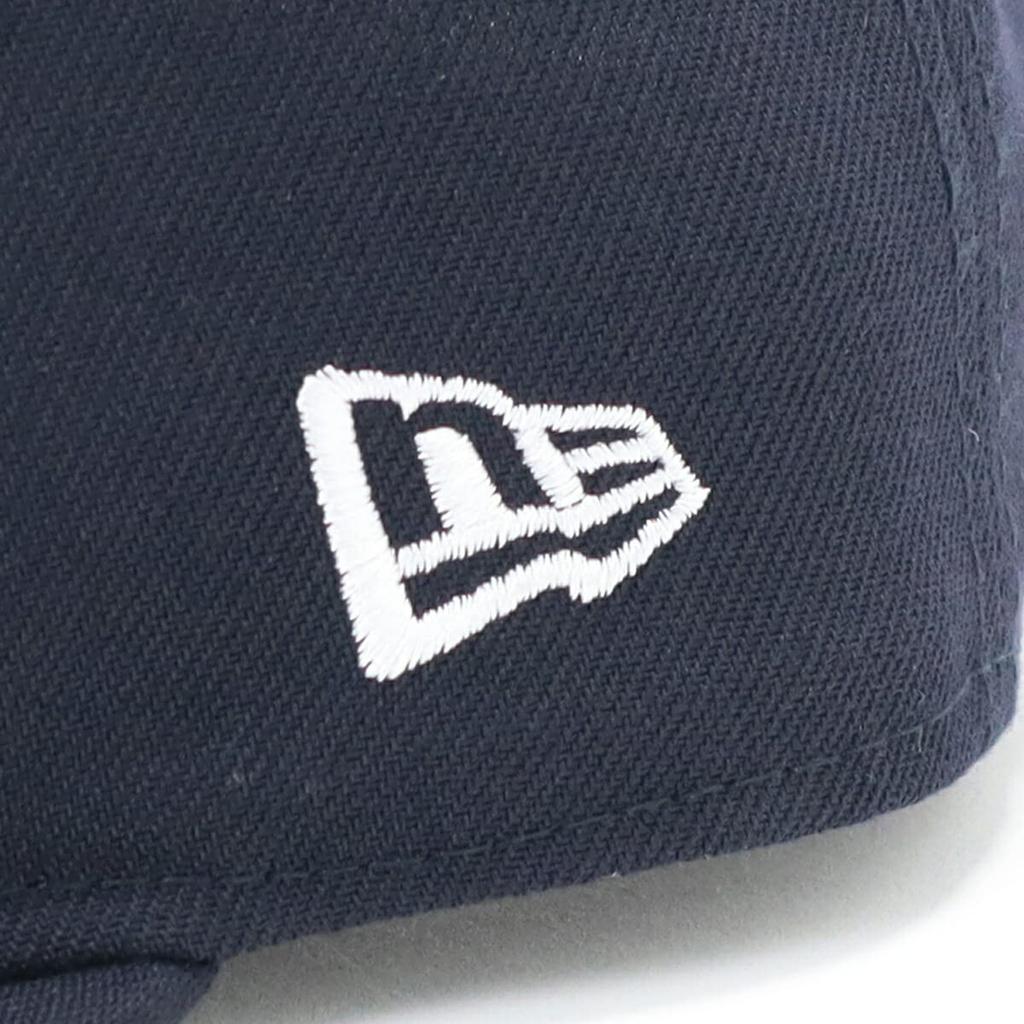 New Era 950 Basic NVY SWHI Flat Visor Simple Size 25J Cap, Navy, S/M,