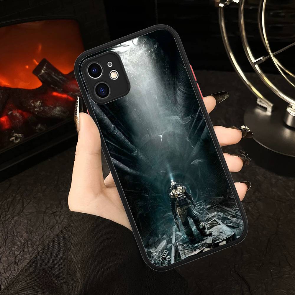 Постапокалиптическая игра Metro 2033 Чехол для телефона для iPhone 16 15 14 Plus 15 13 12 11 Pro Max X XS MAX Матовый чехол