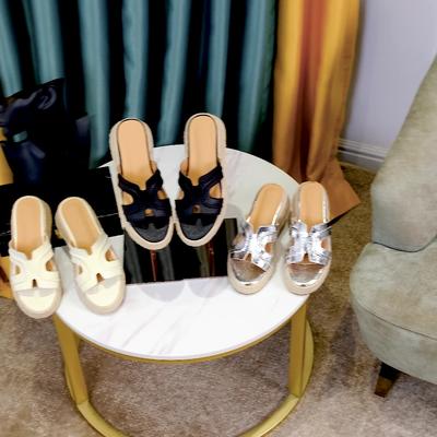 Ретро шлепанцы H на толстой подошве для женщин, соломенные плетеные, на губчатом каблуке, красивые, удобные, универсальные, пляжная обувь