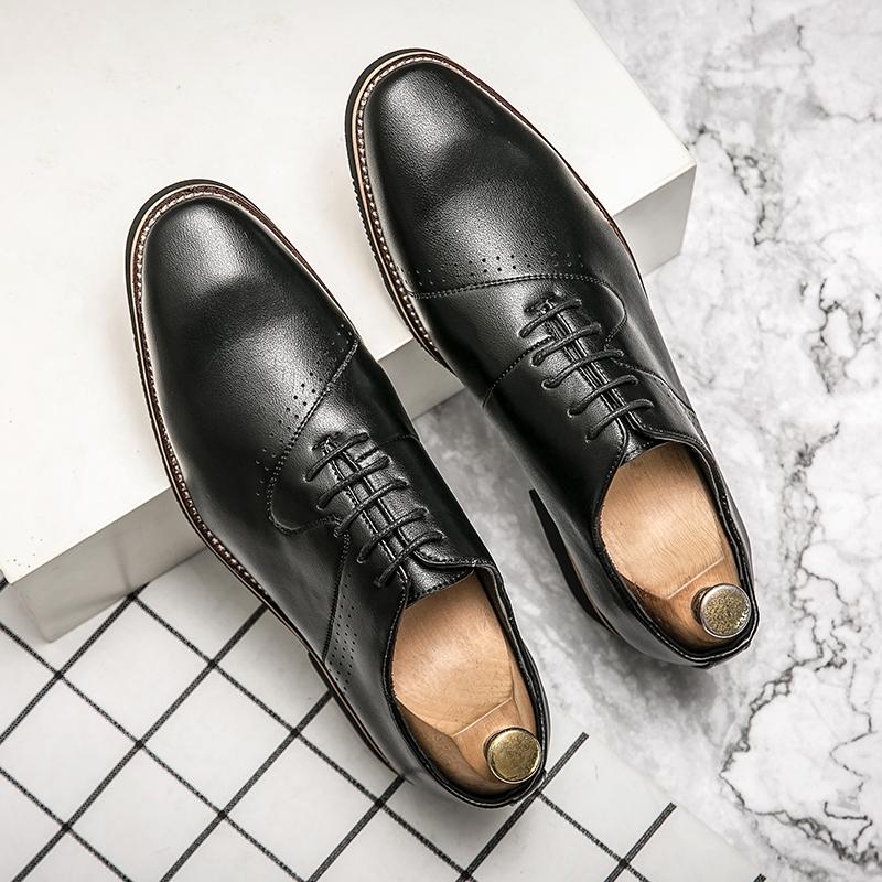 Модные новые повседневные деловые мужские кожаные туфли в британском стиле для мужчин, для торжественного платья, свадьбы, на плоской подошве, для вечеринок на открытом воздухе, повседневные нескользящие туфли