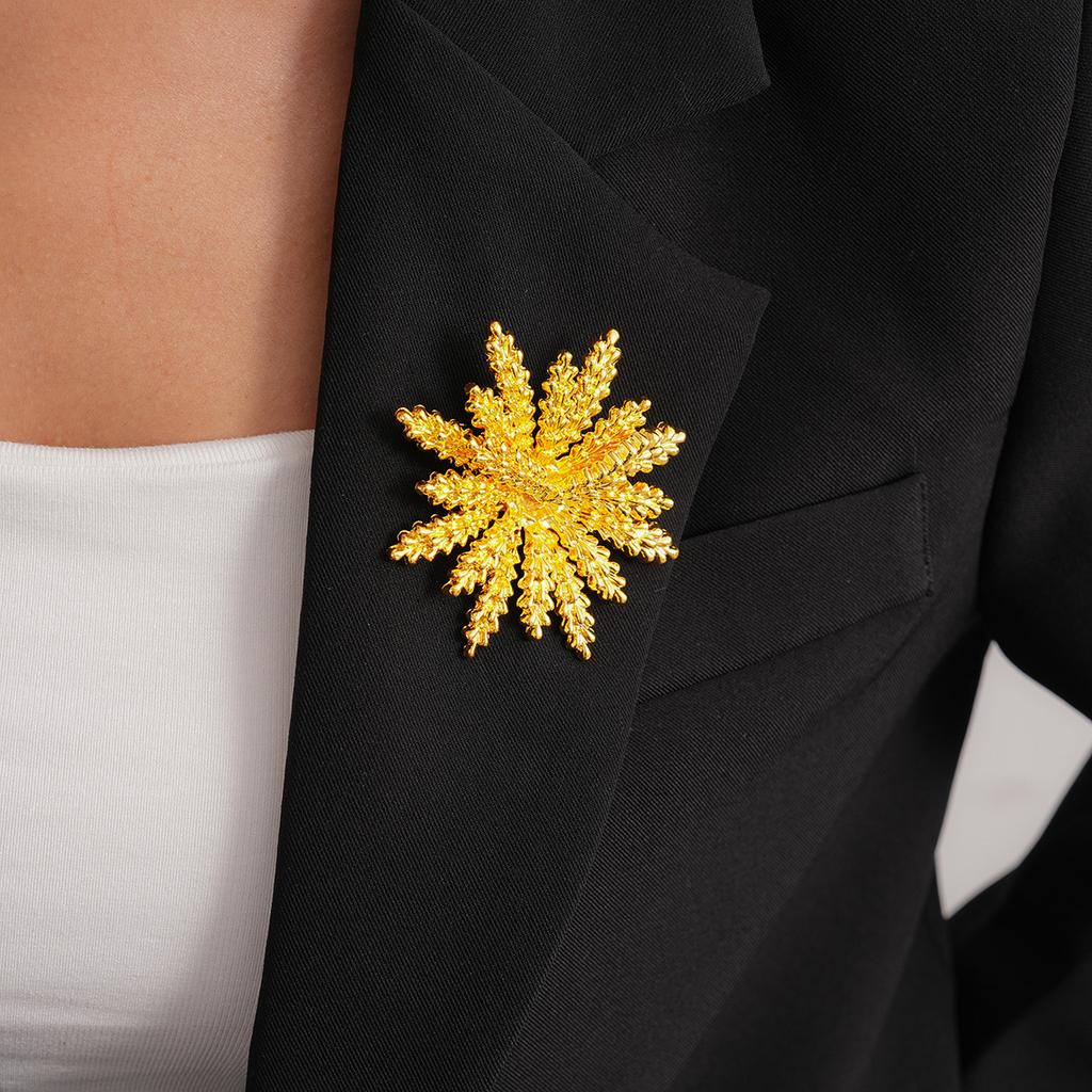 2026 New Classic Palace Style Wheat Golden Brooches Pins for Women Men Vintage Middle Design High-End Unisex Badges Jewelry Gift