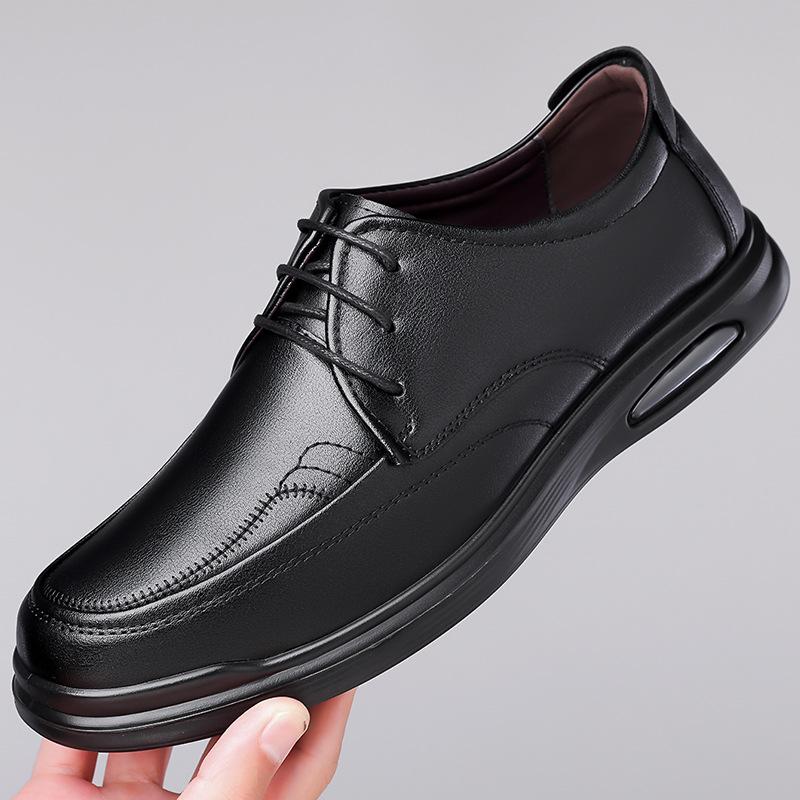 Модная весенне-осенняя новая черная кожаная обувь для мужчин, модная обувь на шнуровке с мягкой подошвой, мужская дизайнерская обувь с низким верхом, повседневные лоферы для мужчин
