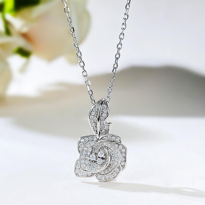 New S925 Silver Rose Pendant Necklace, Niche, Exquisite, Fashionable, High-quality, of Wedding Jewelry