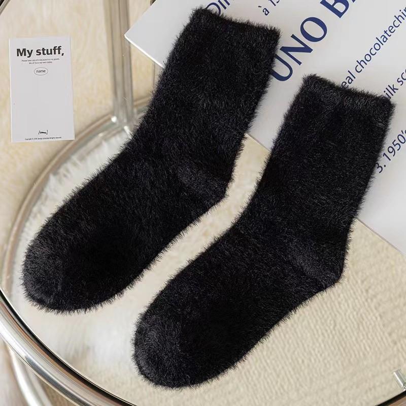 Осенние и зимние однотонные носки средней длины из норкового бархата, а также толстые теплые плюшевые носки из бархата