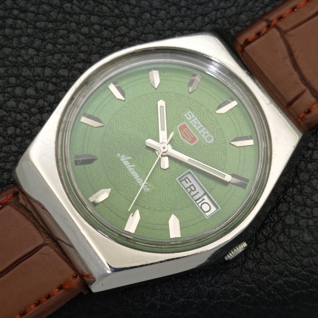 AUTOMATIC VINTAGE SEIKO 5 JAPAN 6349A MENS GREEN COLOR DIAL WATCH A701218-5 R206a-a701218