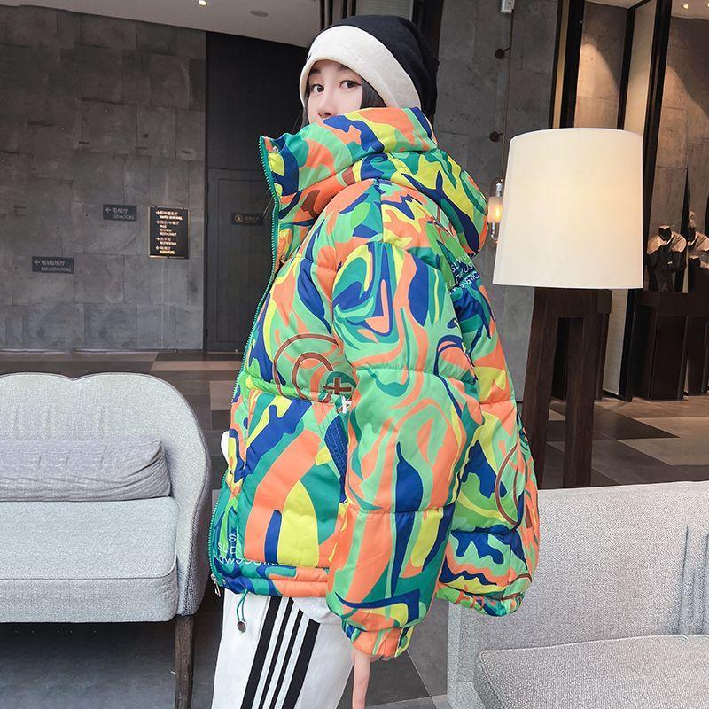 Зимняя женская куртка-пуховик с принтом граффити, модная толстая короткая парка с капюшоном, шикарная свободная уличная верхняя одежда