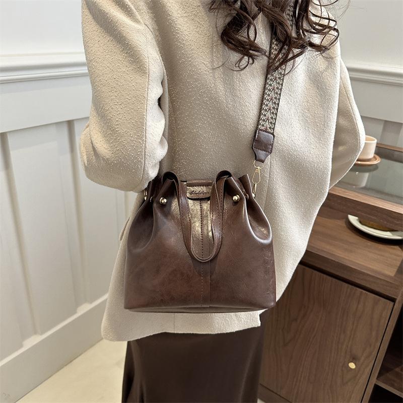 Ретро осенне-зимняя портативная сумка-ведро модная универсальная сумка-мессенджер из оленьей кожи с бархатом