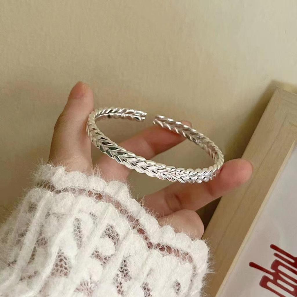 Открытый браслет-манжета "Колос пшеницы" серебристого цвета - Дизайн "Колос Мира", Модный и Универсальный Роскошный Аксессуар