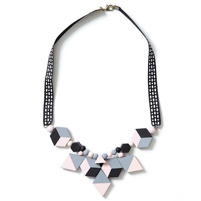 Perles en bois - ARTEMIO - Hexagonales - 10x4,7mm - Marron - Lot de 25 pièces