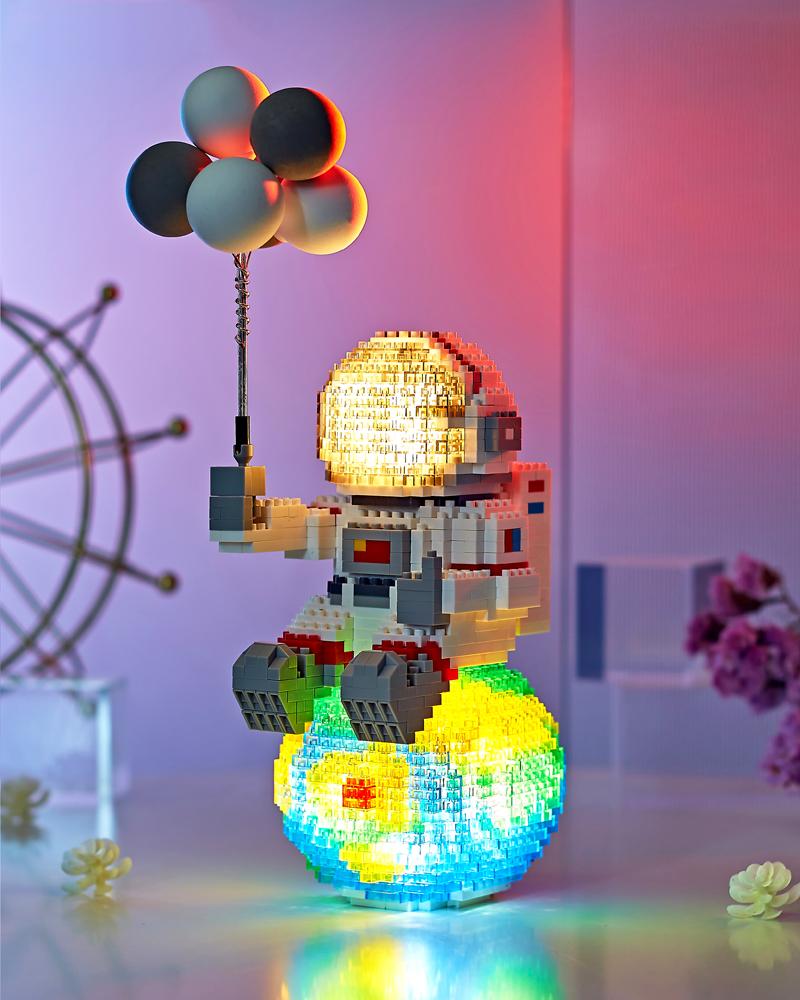 Креативный Светящийся Воздушный Шар Звезда Астронавт Модель Конструктор Микро Блоки Мини Кирпичики DIY Детские Игрушки Со Светом Наборы Подарков