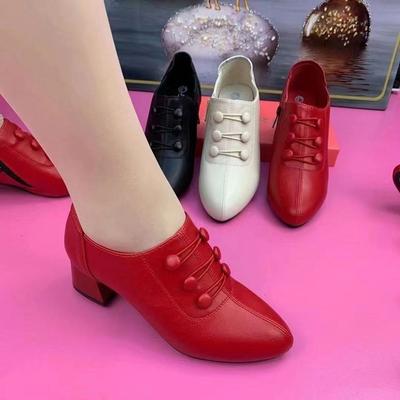 Универсальные туфли на толстом каблуке с мягкой подошвой женские осень 2025 новая мода женская обувь средний каблук кожаная обувь популярные танцевальные туфли женские