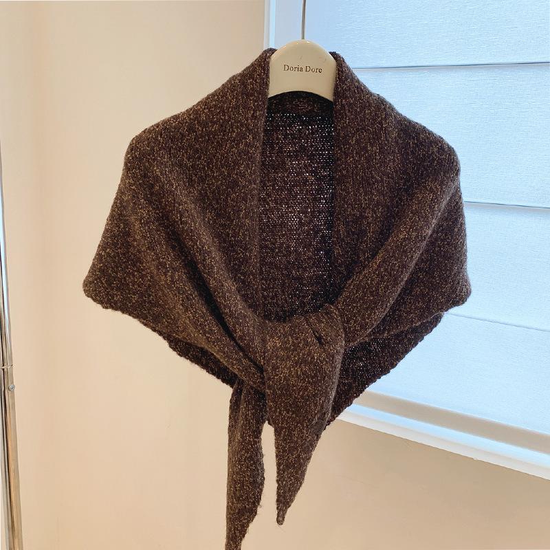 Clipped pattern knitted triangle scarf autumn and winter new versatile small scarf simple temperament shawl warm scarf