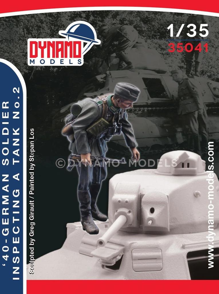 Dynamo Models 1/35 German Infantry 1940 Captured Vehicle Survey 2 Resin Kit DYN35041 (Person)
