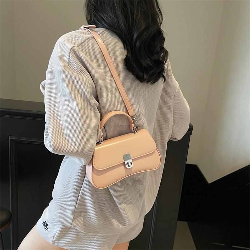 Small Bag Women's New Summer Versatile Shoulder Messenger Bag High-end Portable Small Square Bag