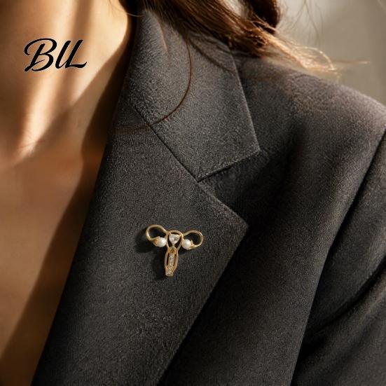 Golden Tone Brooch Uterus with Rhinestone Faux Pearl, Human Organ Lapel Pin, Female Accessory Hollow Shaped Jewelry for Coats Sweaters Scarves Body