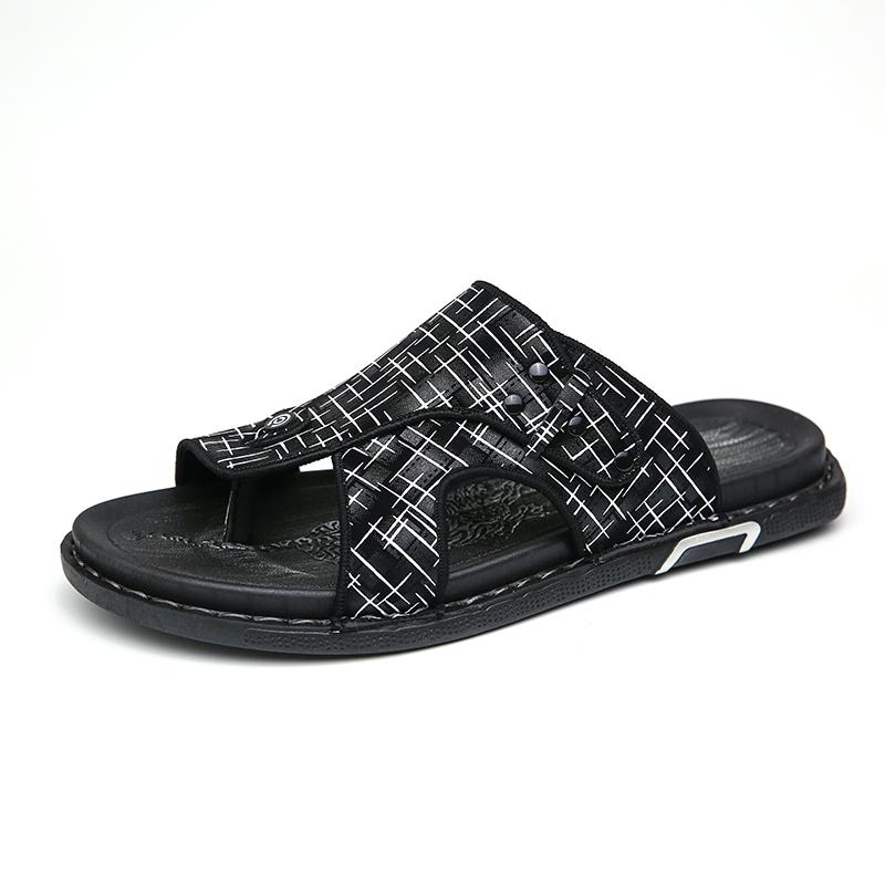 Men Sandals Holiday Men Shoes Shiny Slippers Designer Gold Patent Leather Luxury Summer Slides Mirror Walking Beach Shoe