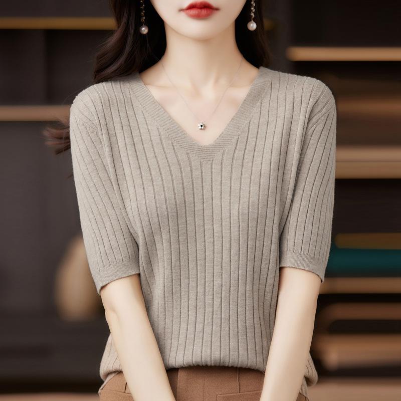 DAFIFY Women's Fashion Casual Summer Spring Solid Color Print Short Sleeve V-Neck Blouses & Shirts