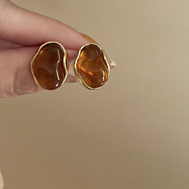 Maillard Style Coffee Colored Geometric Flower Heart Earrings Fashionable Temperament Earrings Retro High-end Earrings