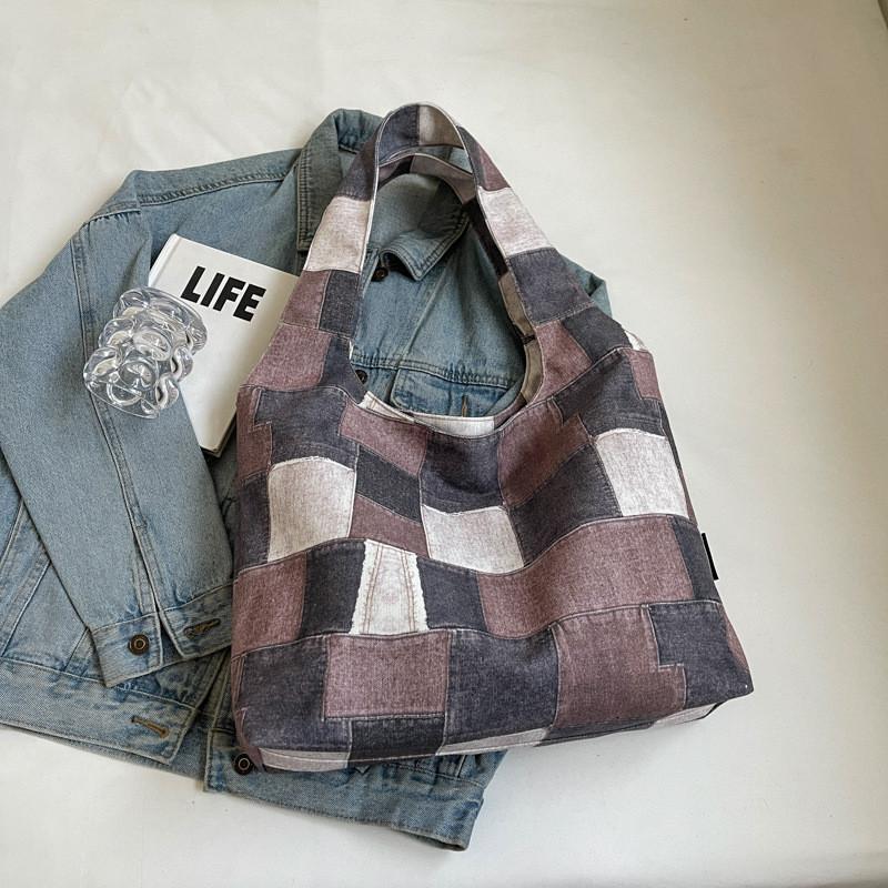 Большая холщовая сумка-тоут в клетку с ретро-дизайном в белых, коричневых и розовых тонах Уличный стиль Шик