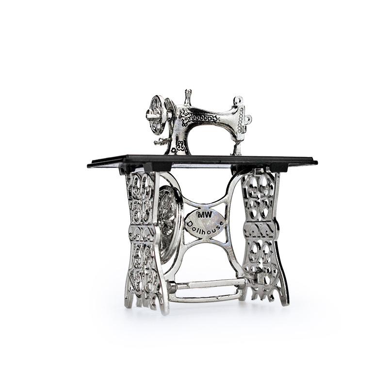Miniature Food Toy Scene Model, Nostalgic Small Sewing Machine With Doll House Accessories