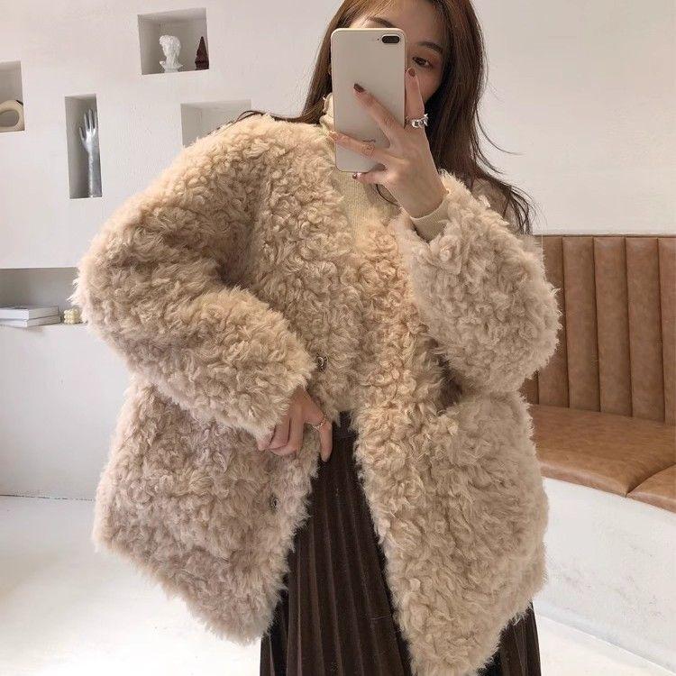Fashionable Oversized Sheepskin Coat for Women In Winter with Thickened Plush Pink Color