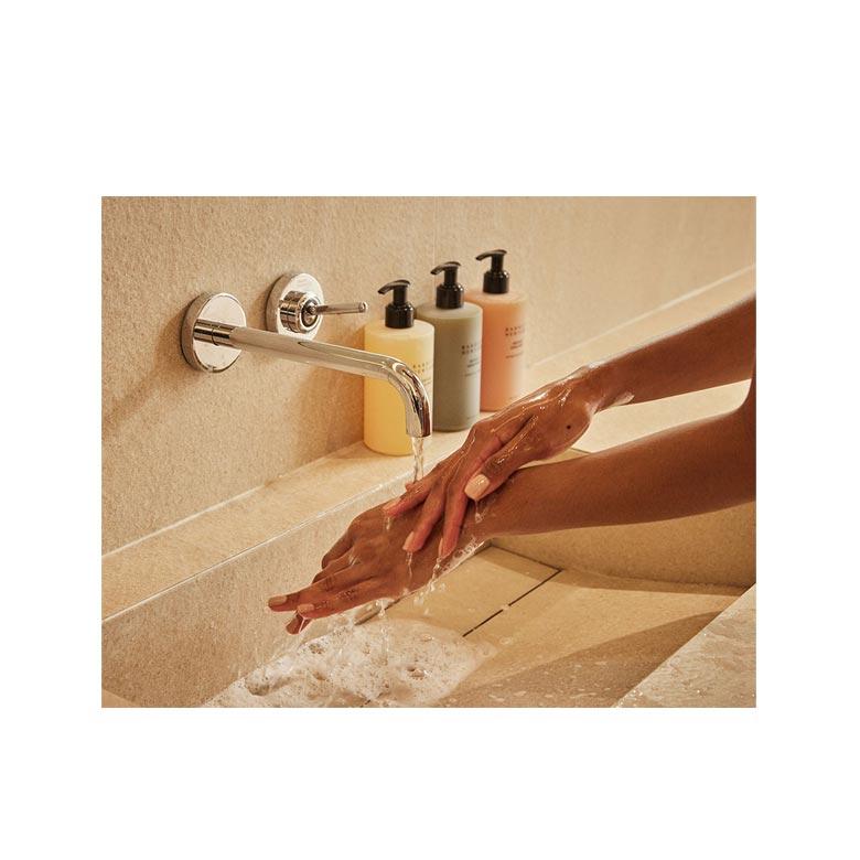 BARNEYS NEWYORK BEAUTY Чувства??Средство для мытья рук 300мл