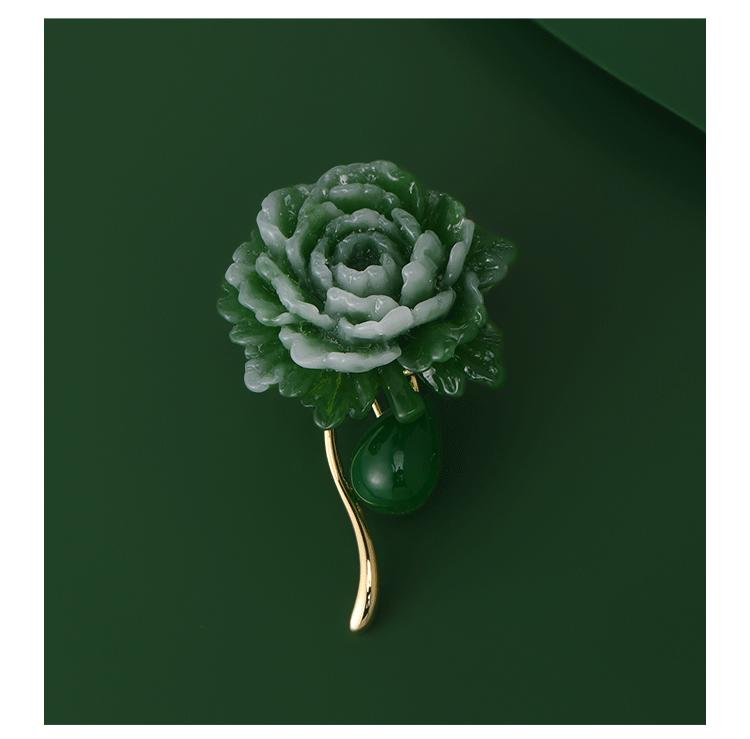 Sunward Growth Sunflower Brooch: Elegant Women's Corsage Pin for College Entrance Suits