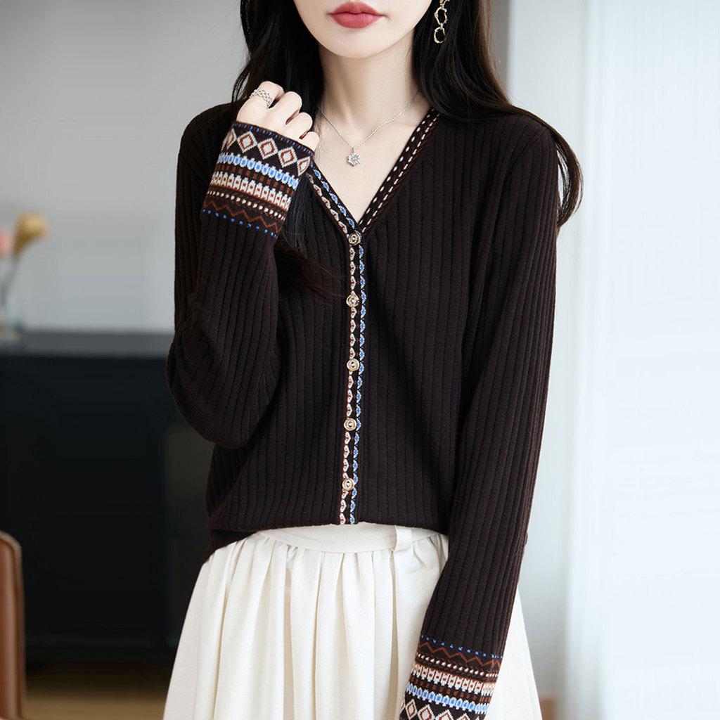Andy Plush Knit Cardigan For Women With Vneck And Long Sleeves For Casual Wear