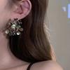 Французские ретро серьги-цветы из металла класса люкс с нишевым дизайном и элегантным кольцом для уха