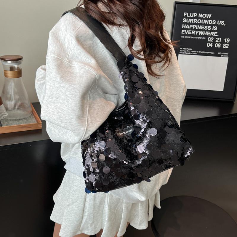 Fashionable Small Square Bag With Bright Sequins And Polyester Lining For Street Style Outfits