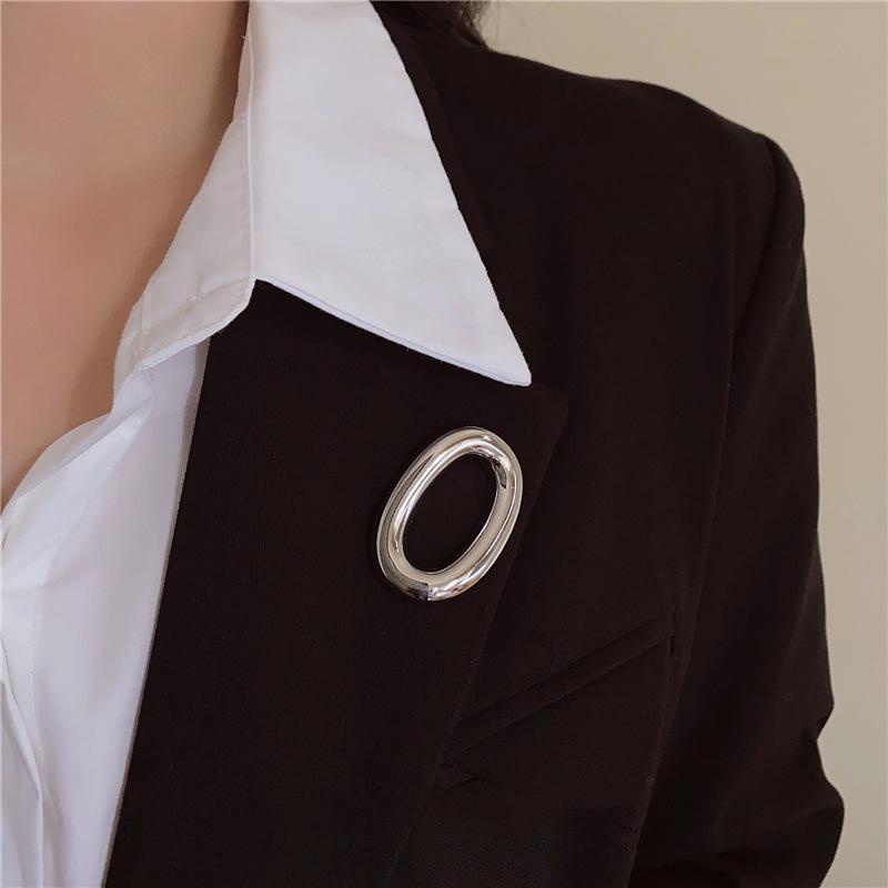 Stainless Steel O Shape Brooches for Women Geometric Gold Silver Color Metal Brooch Pin Unisex Light Luxury Jewelry 2026 New