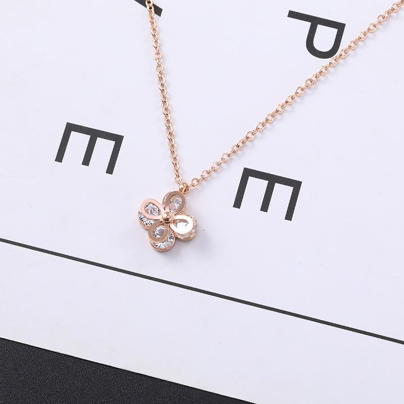 Стильное и простое ожерелье с четырьмя листочками клевера с цирконием и бриллиантами, цепочка на ключицу из титановой стали 18-каратного розового золота, невыцветающие ювелирные изделия для женщин