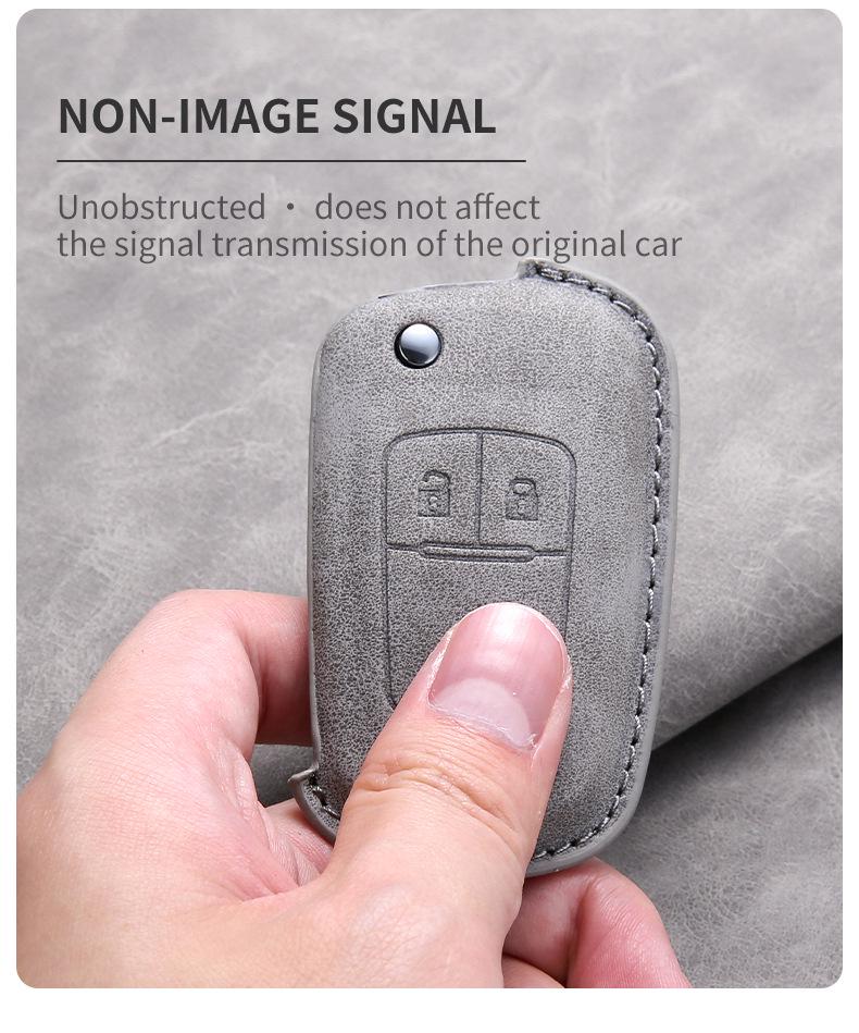Чехол для ключа Chevrolet: Совместимо с складными ключами от Cruze, Malibu, Trax, Sail 3, Cavalier, Camaro и RV.