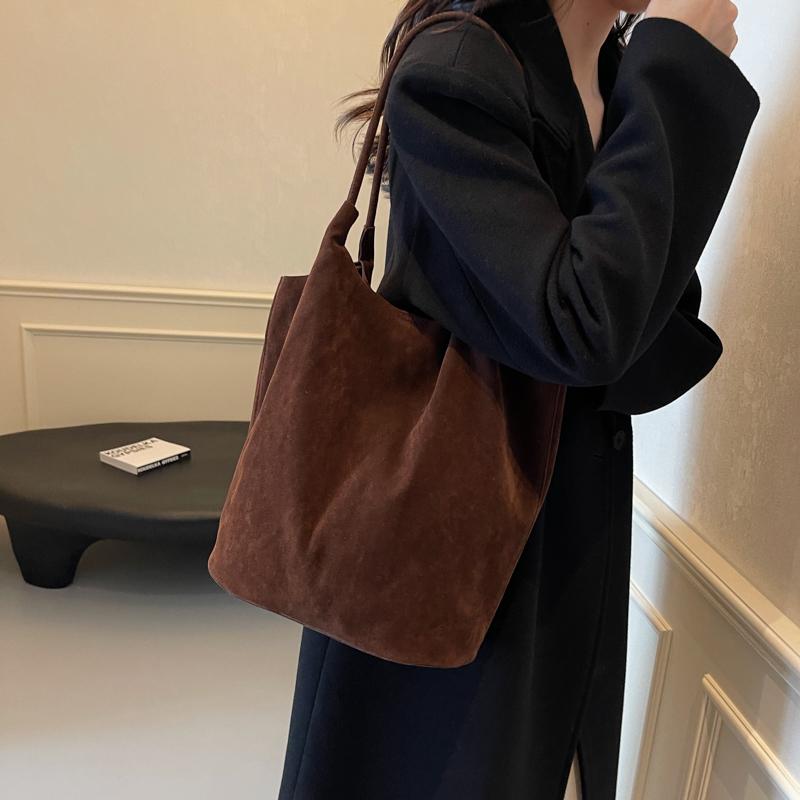 Vintage Large Capacity Women's Suede Shoulder Bag Solid Color Simple Casual Commuter Bag Retro Bags