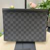 [Б/У] Pochette Voyage MM 'Черный холст Damier Graphite' - Отличное состояние #W0CTLU