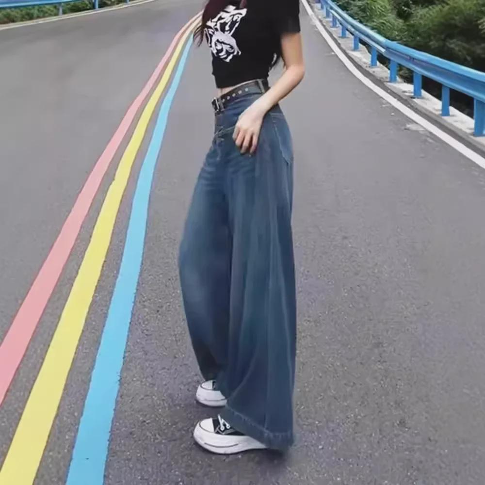 Женские узкие джинсы с высокой талией и широкими штанинами 2024 года